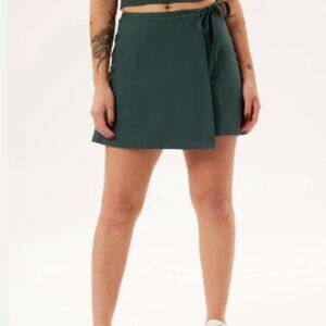 Girlfriend Collective Active Wrap Skort Green